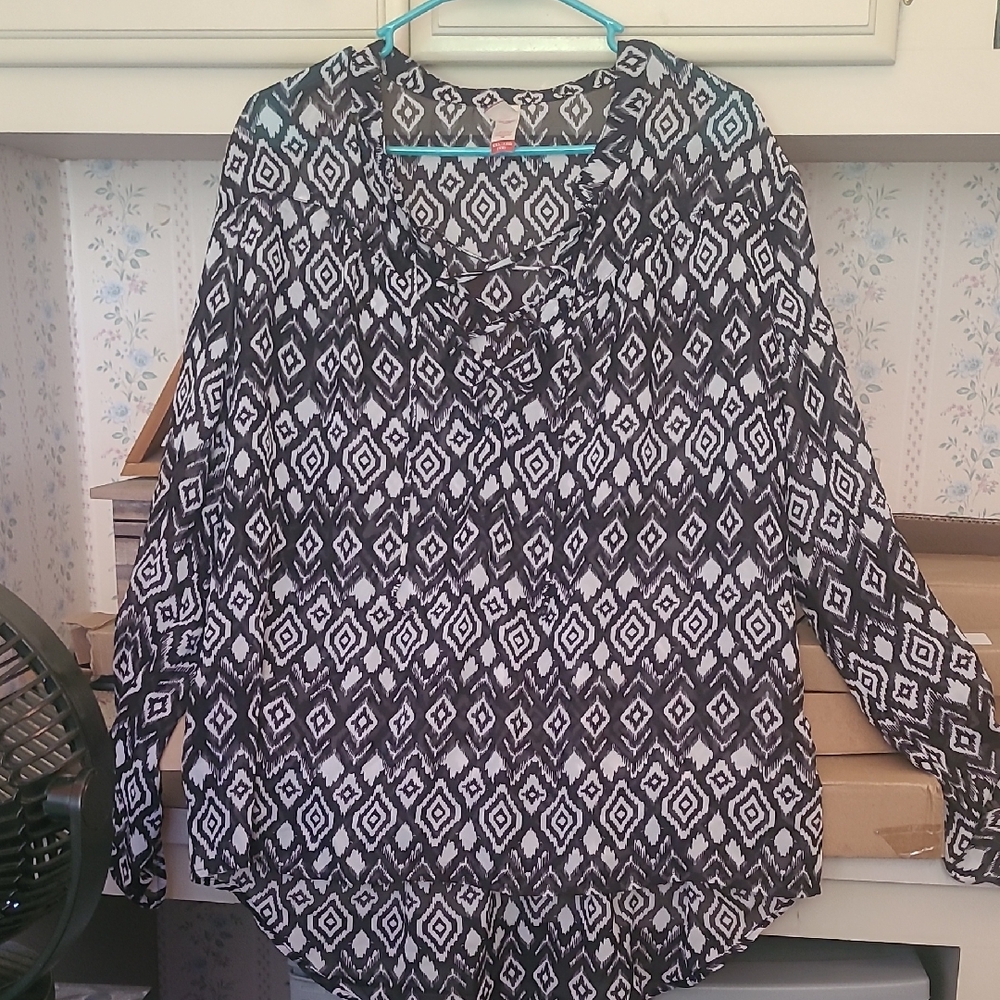 No Boundaries Black and White Patterned Blouse